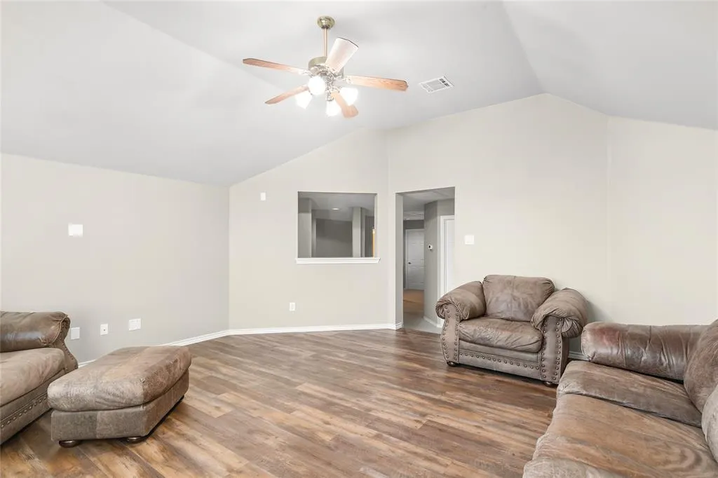 2185 Goliad Circle