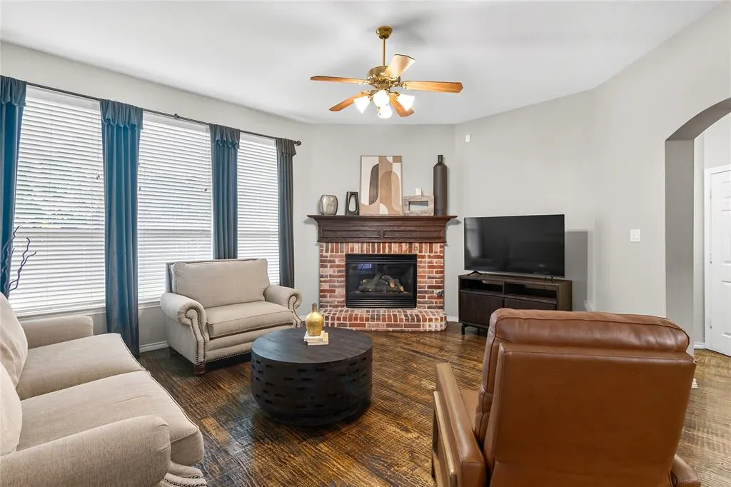 2185 Goliad Circle
