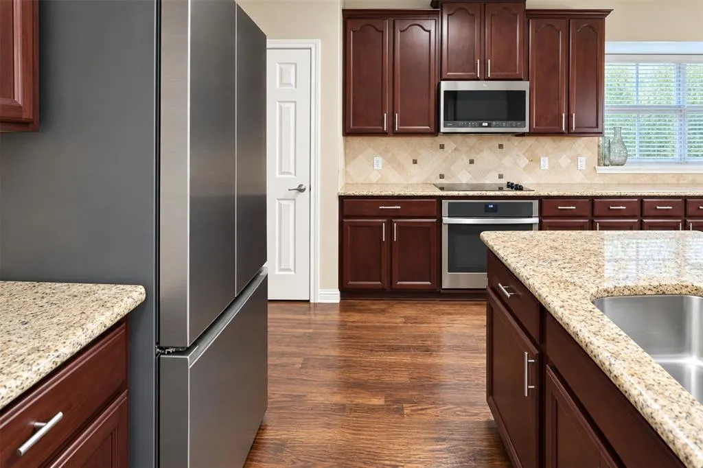 2185 Goliad Circle