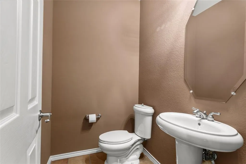 2185 Goliad Circle