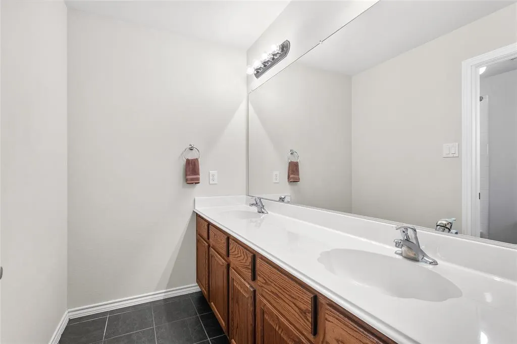 2185 Goliad Circle