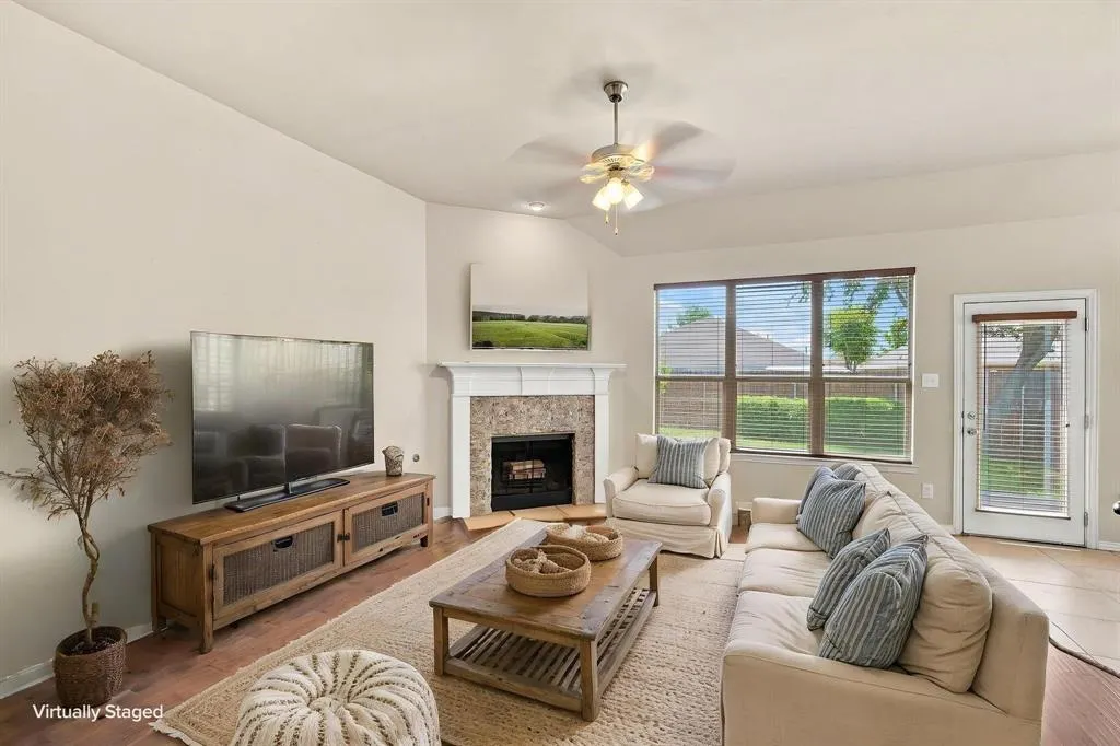 1020 Lake Hollow Drive