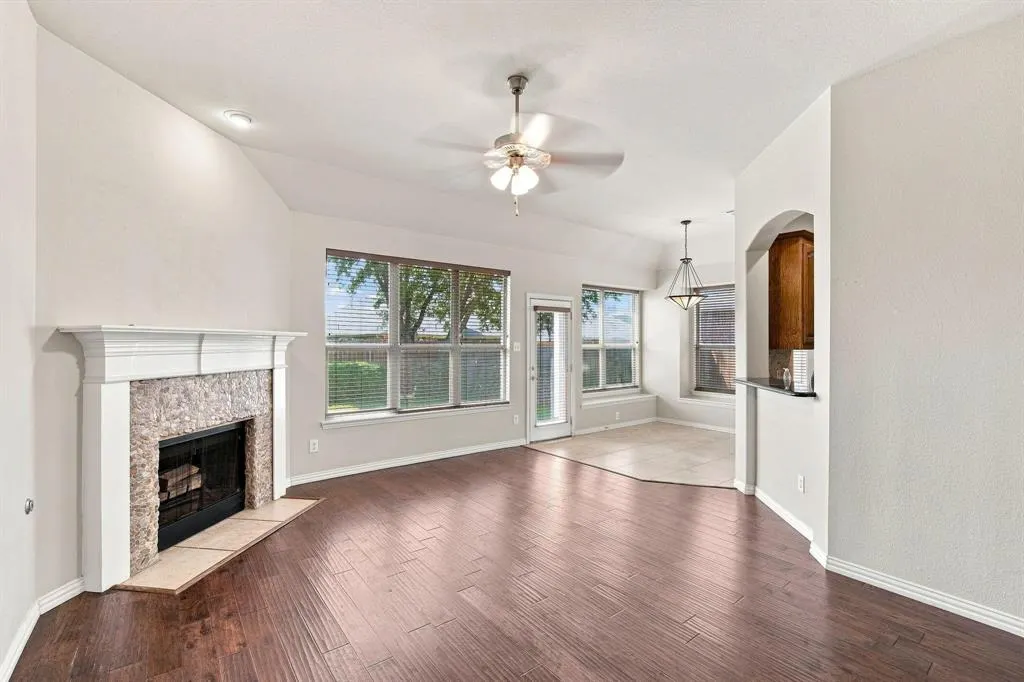 1020 Lake Hollow Drive