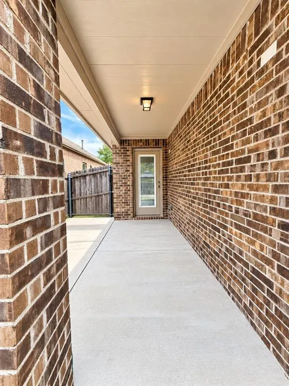 4320 Lakeview Drive