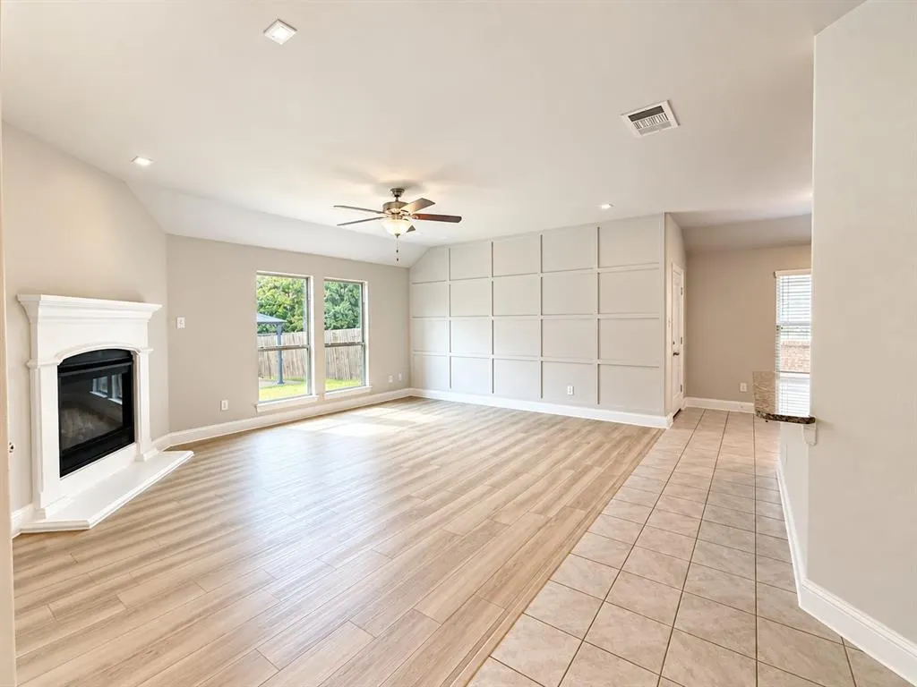 4320 Lakeview Drive