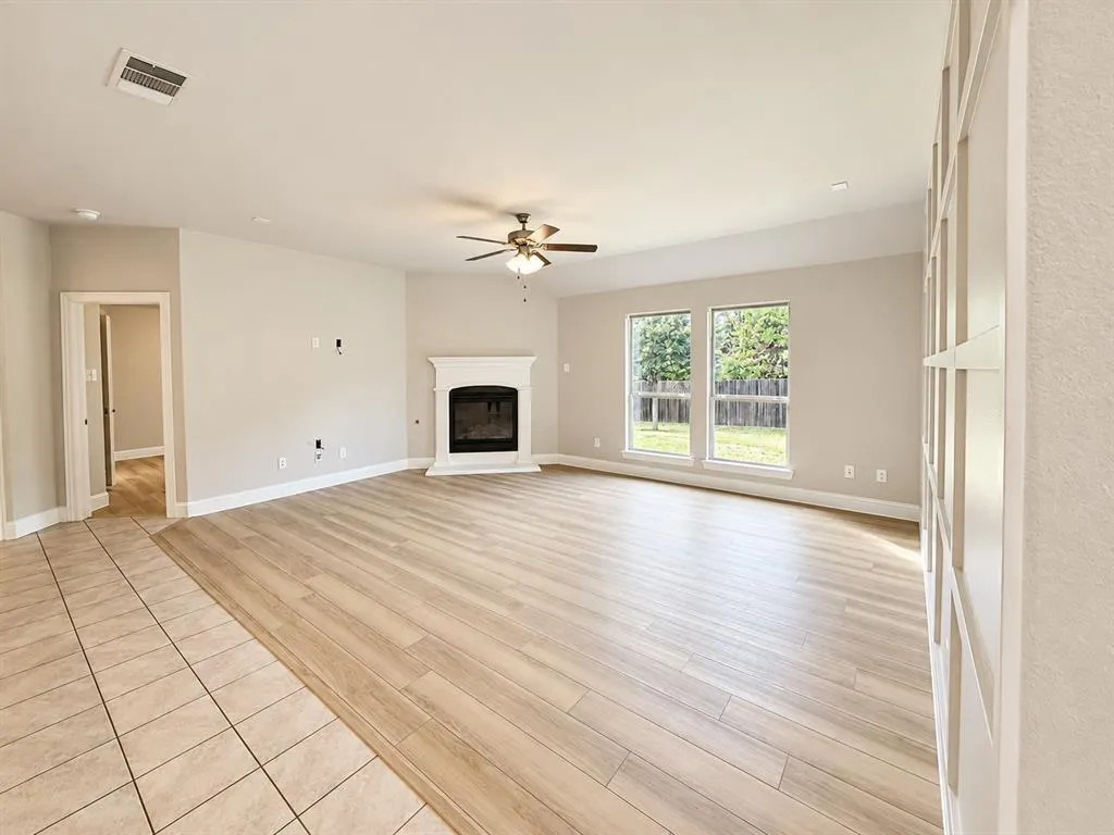 4320 Lakeview Drive