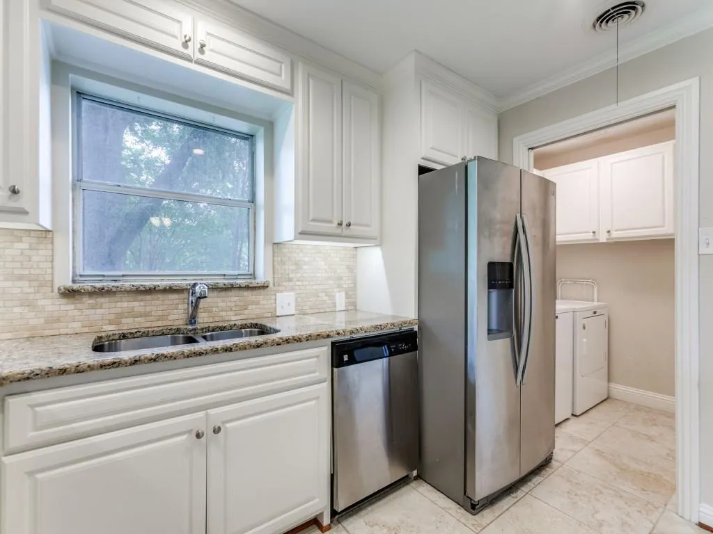 2130 Forest Oaks Drive
