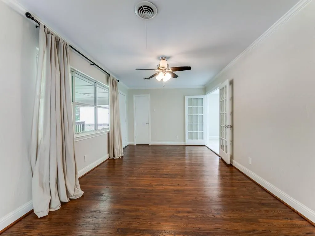 2130 Forest Oaks Drive
