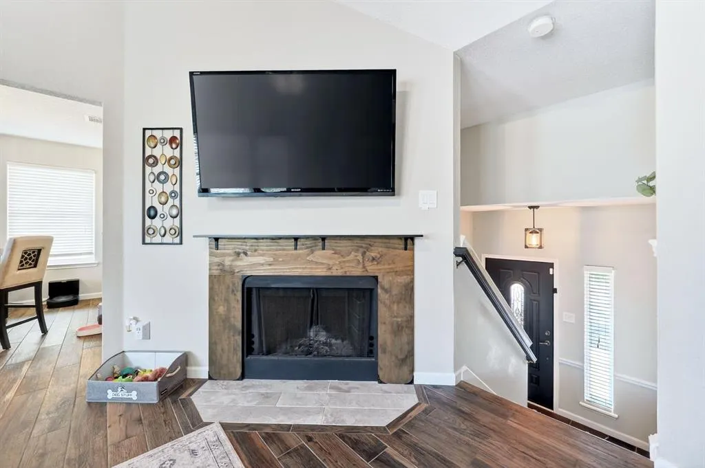 771 Eiffel Drive