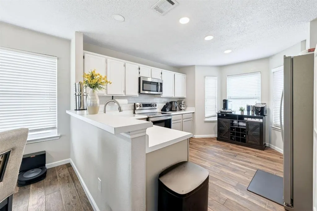 771 Eiffel Drive