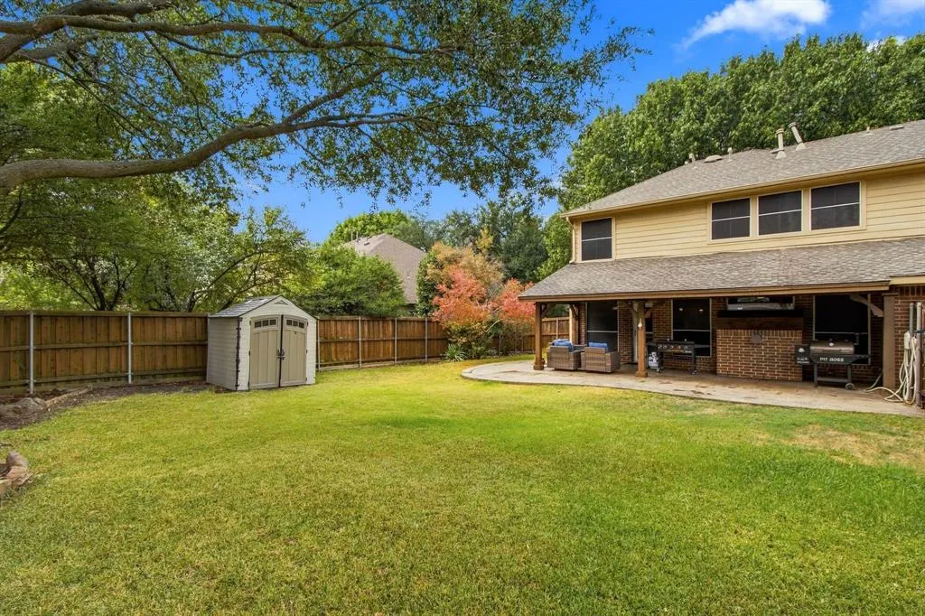 816 Rolling Meadows Court