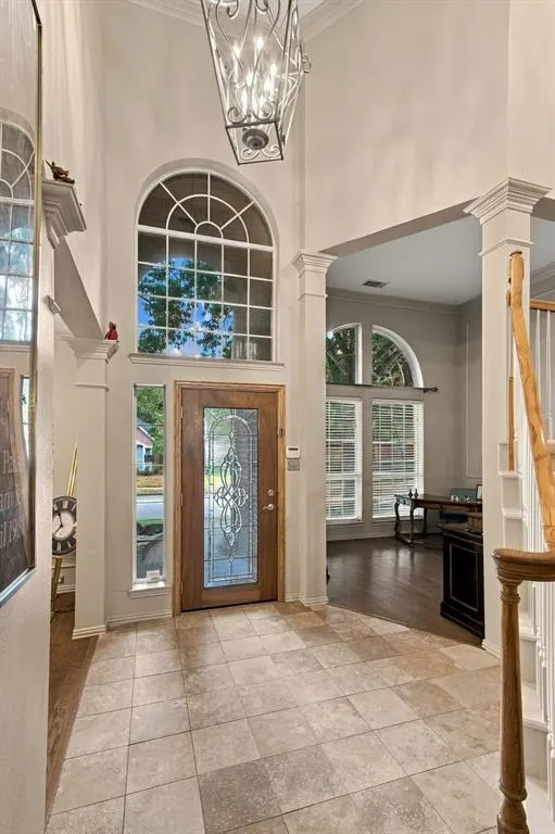 816 Rolling Meadows Court