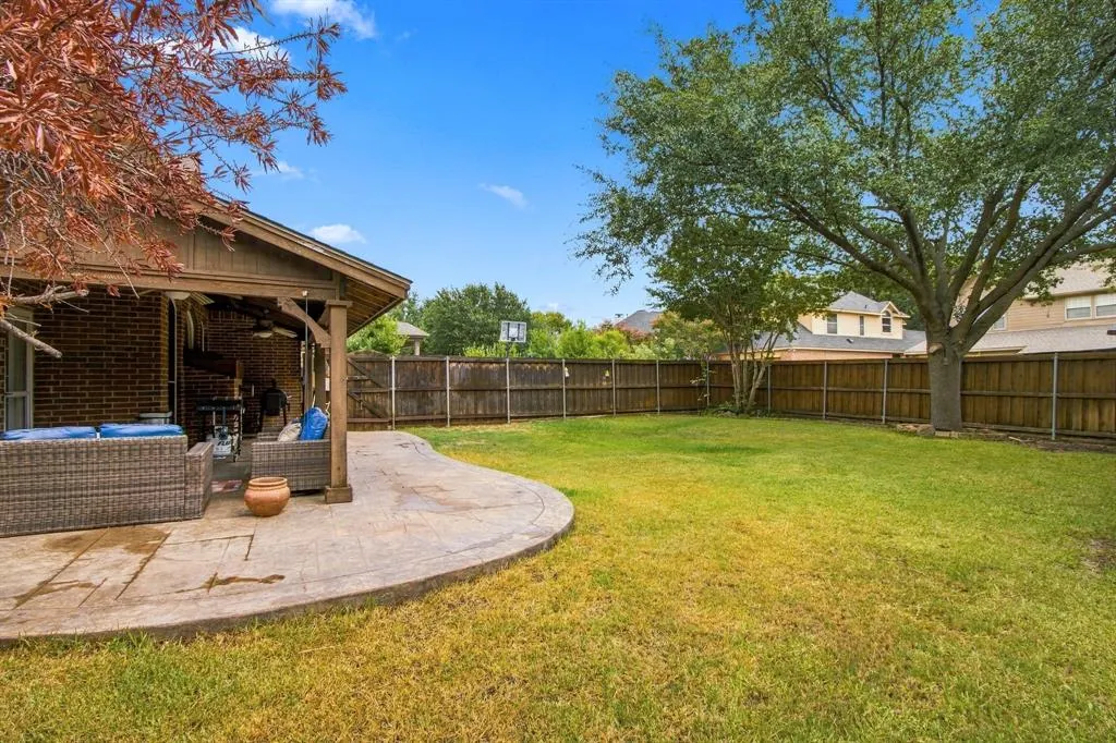 816 Rolling Meadows Court
