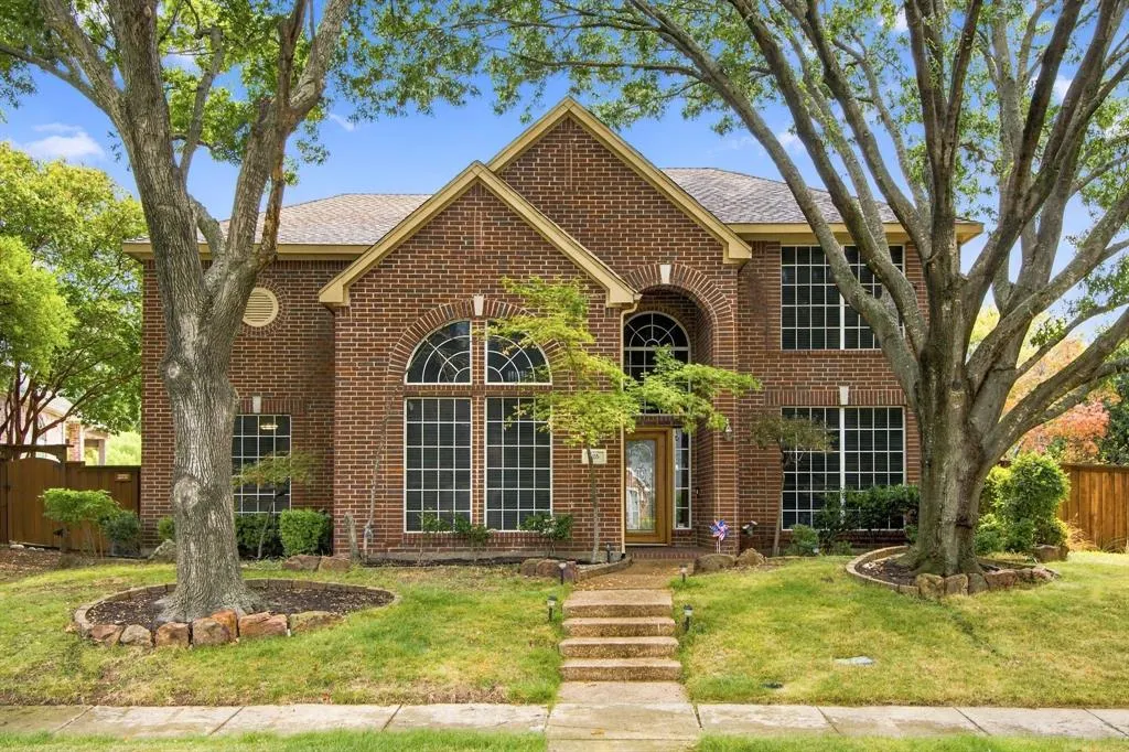 816 Rolling Meadows Court