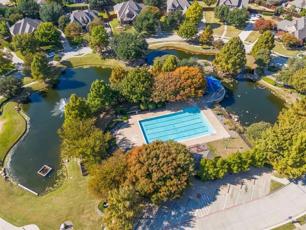 1120 Twin Oaks Drive