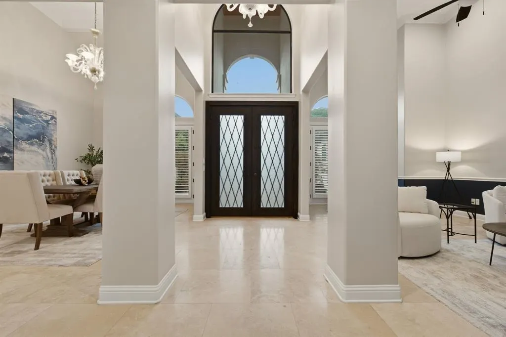 1120 Twin Oaks Drive