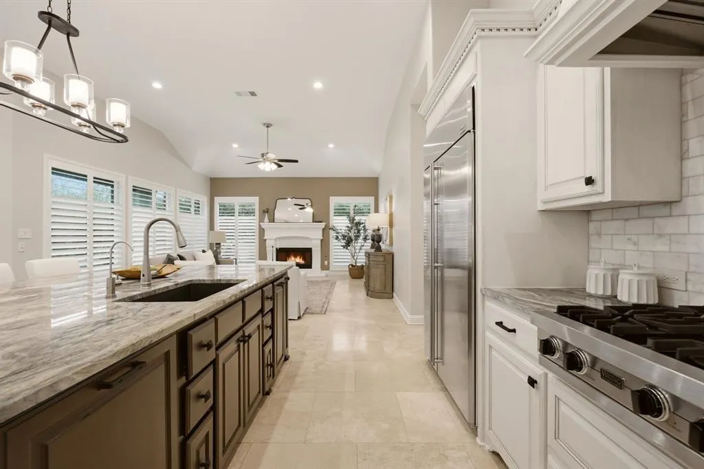 1120 Twin Oaks Drive
