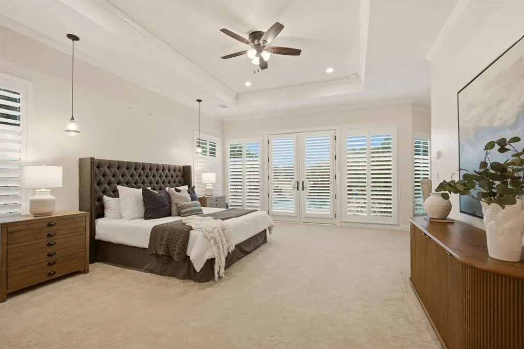 1120 Twin Oaks Drive
