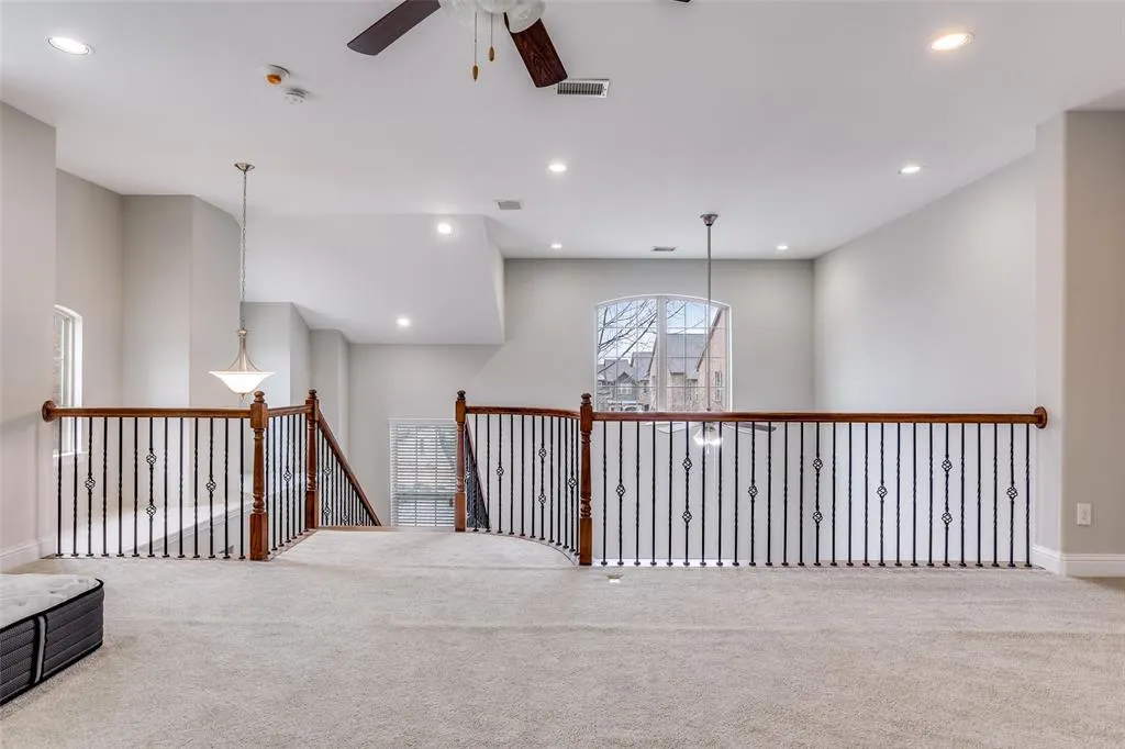 869 Rohan Drive