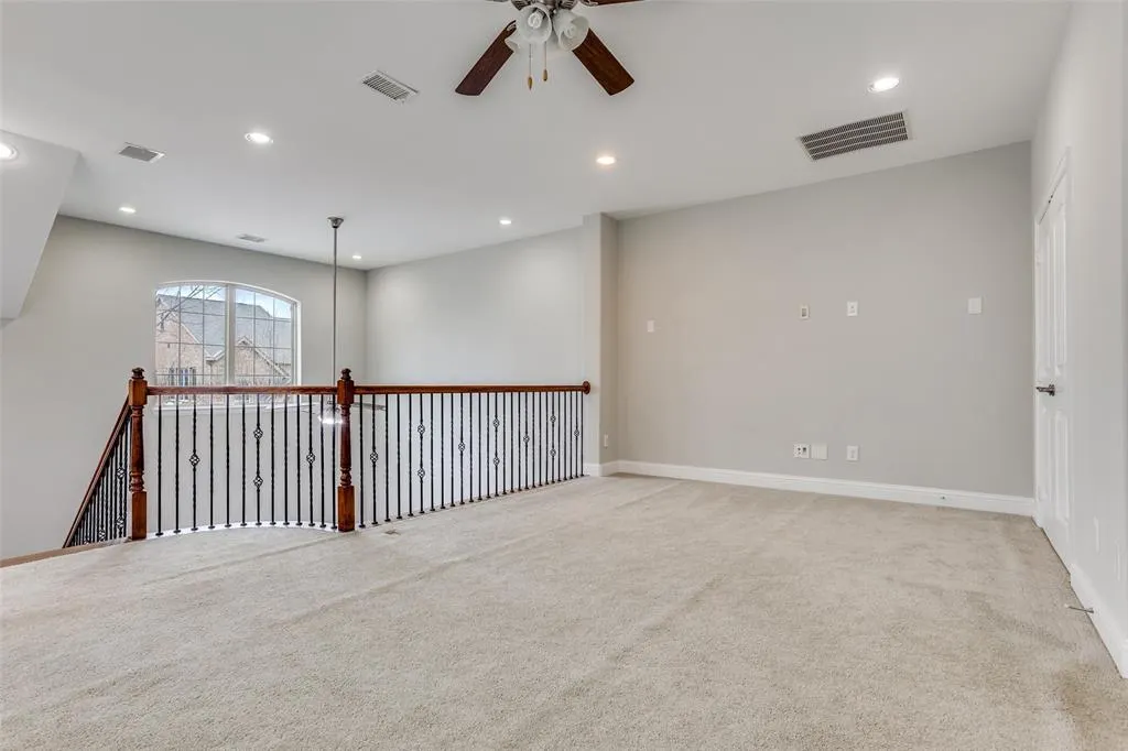 869 Rohan Drive