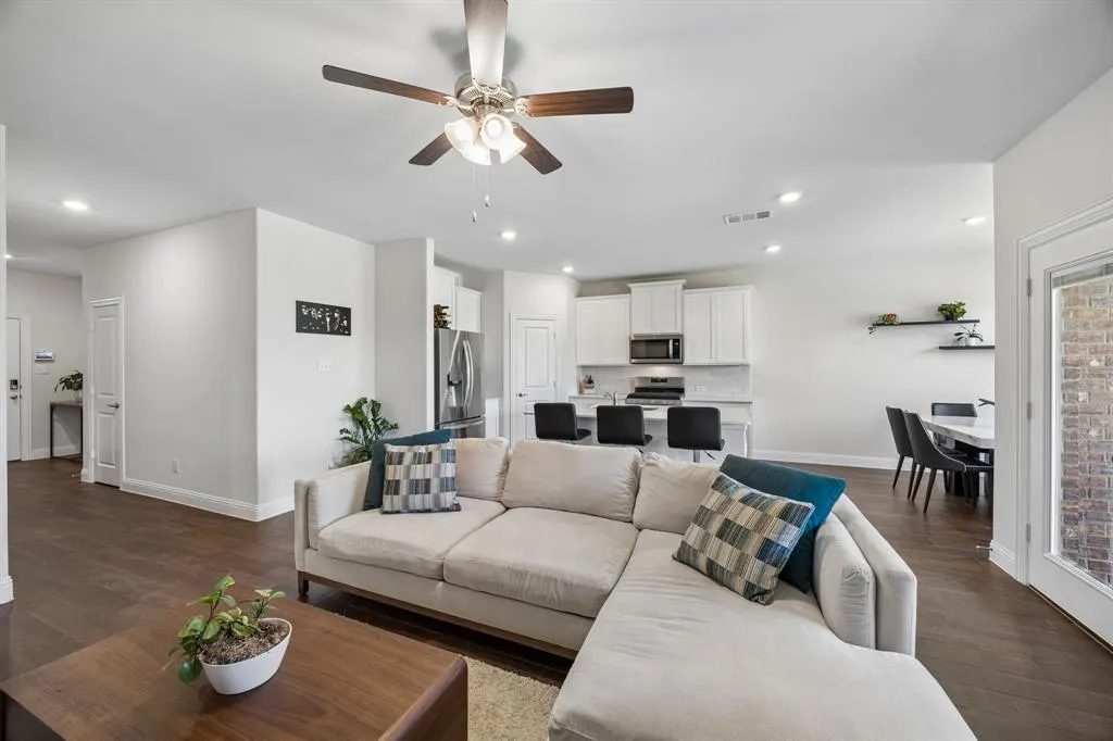 11233 Gold Pan Trail