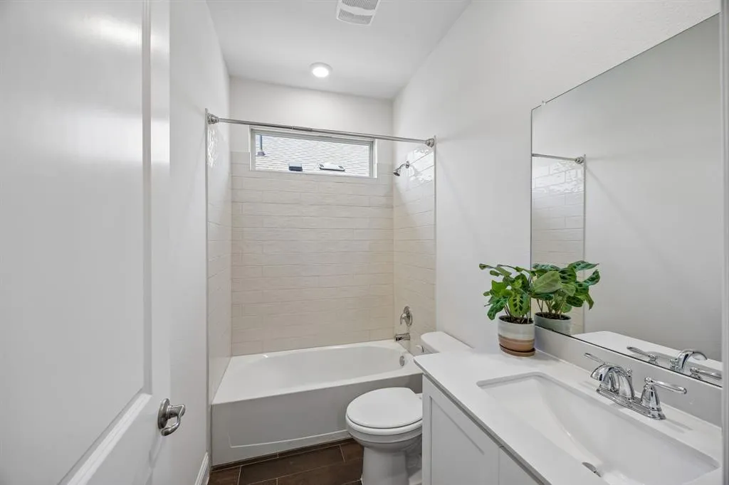 11233 Gold Pan Trail