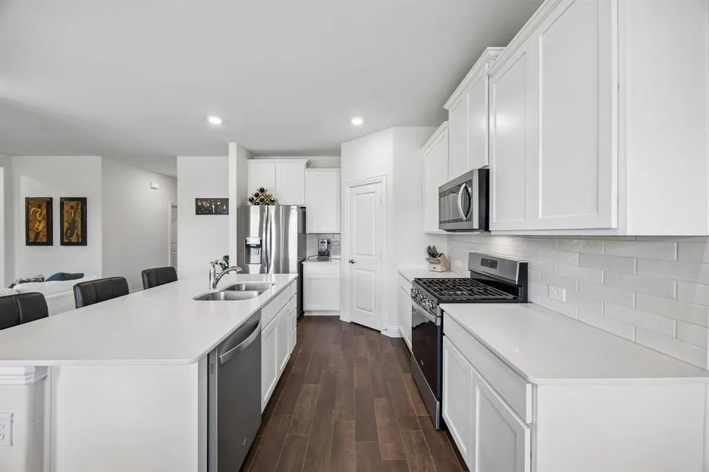 11233 Gold Pan Trail