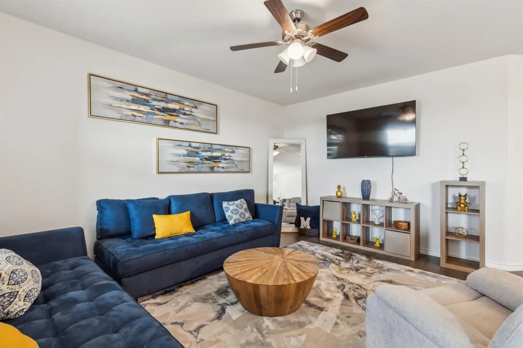 6518 Tudor Place