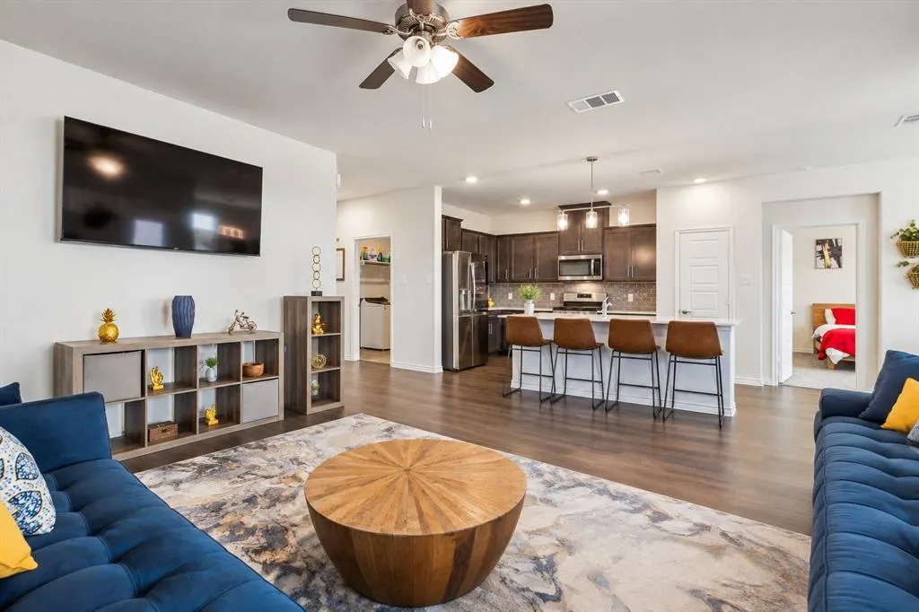 6518 Tudor Place