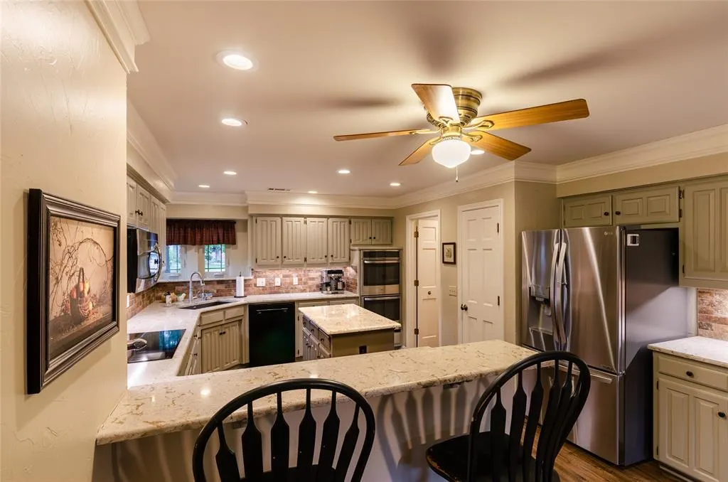 4009 Wilshire Court