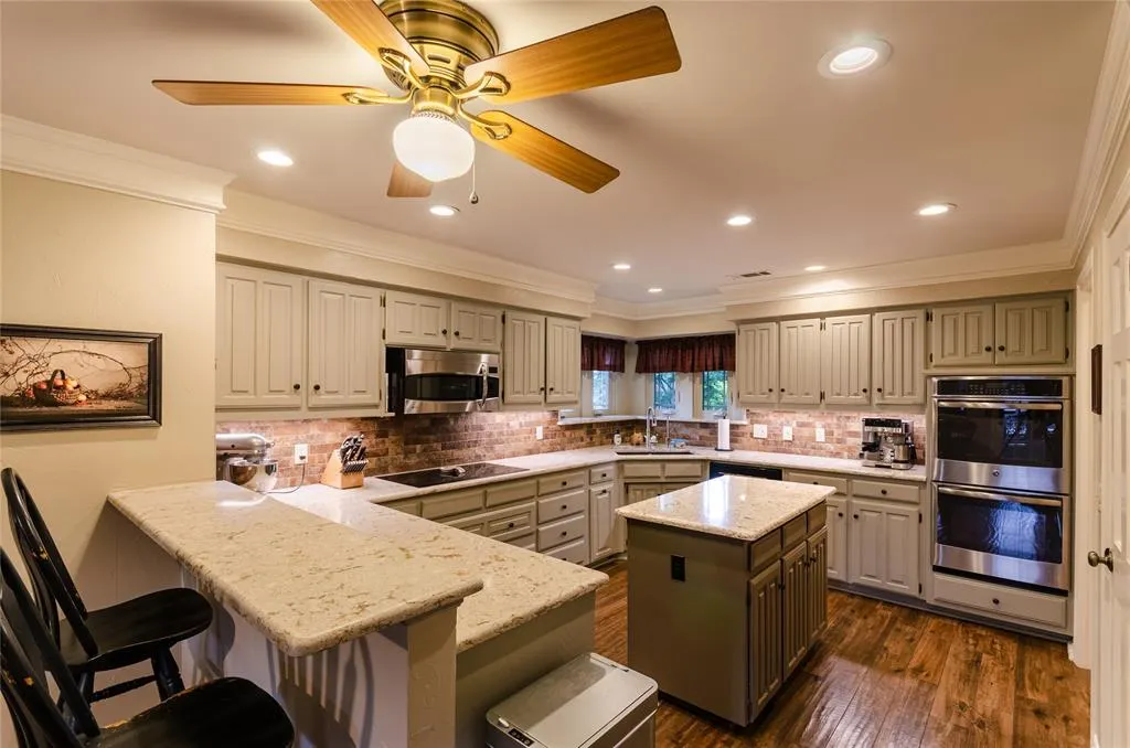 4009 Wilshire Court