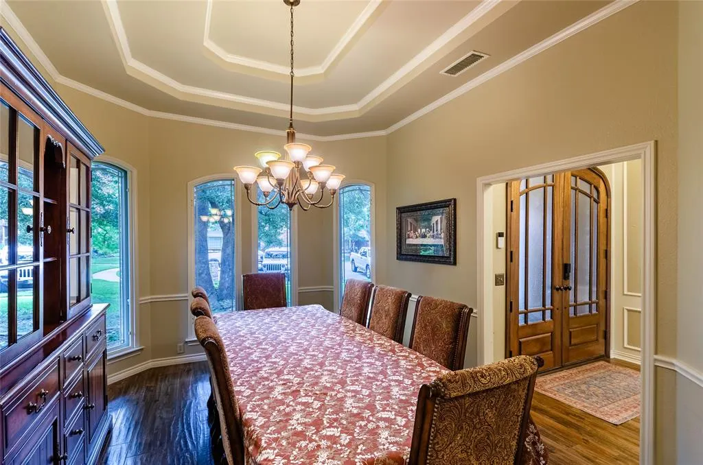 4009 Wilshire Court