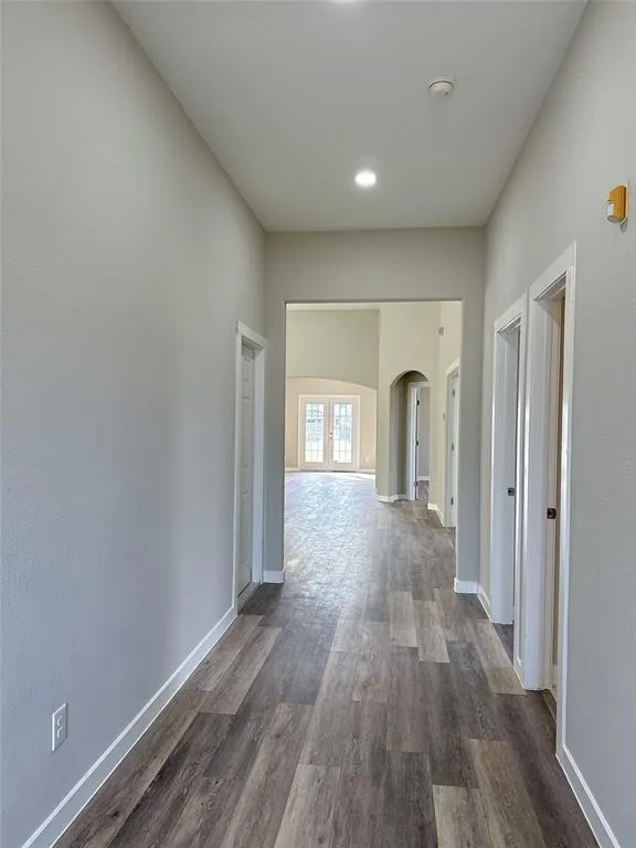 1913 Pin Oak Trail