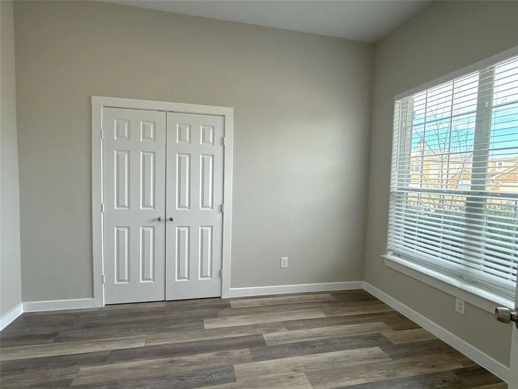 1913 Pin Oak Trail