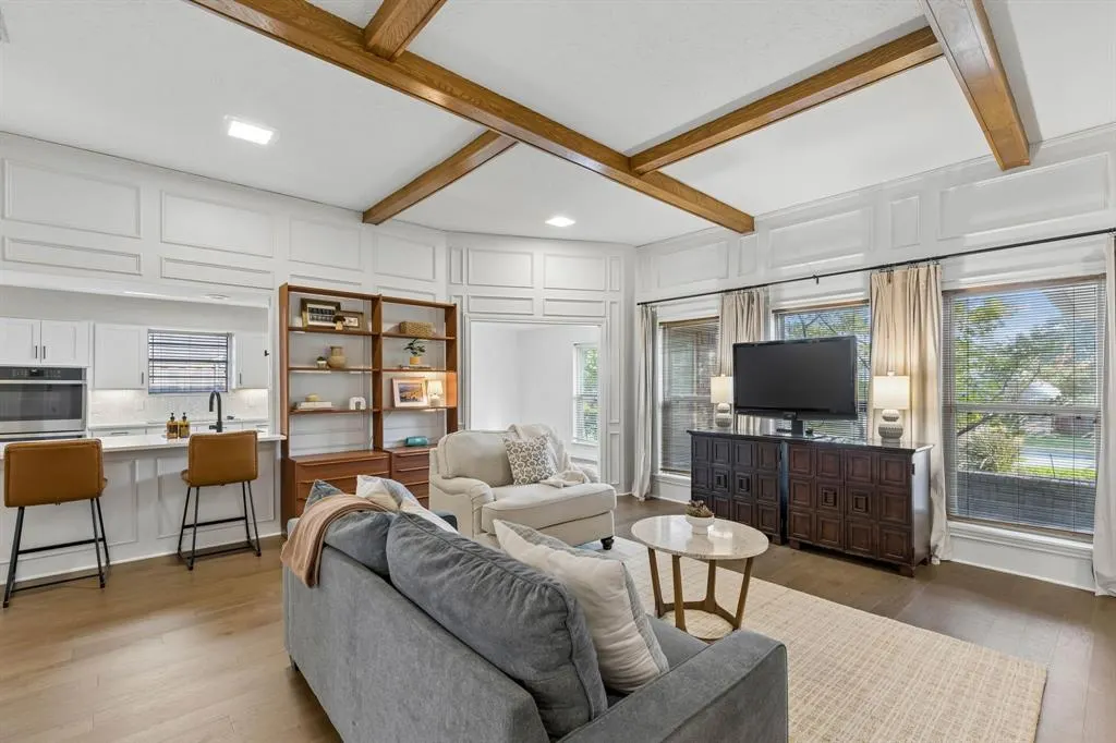 1908 Sandpiper Lane