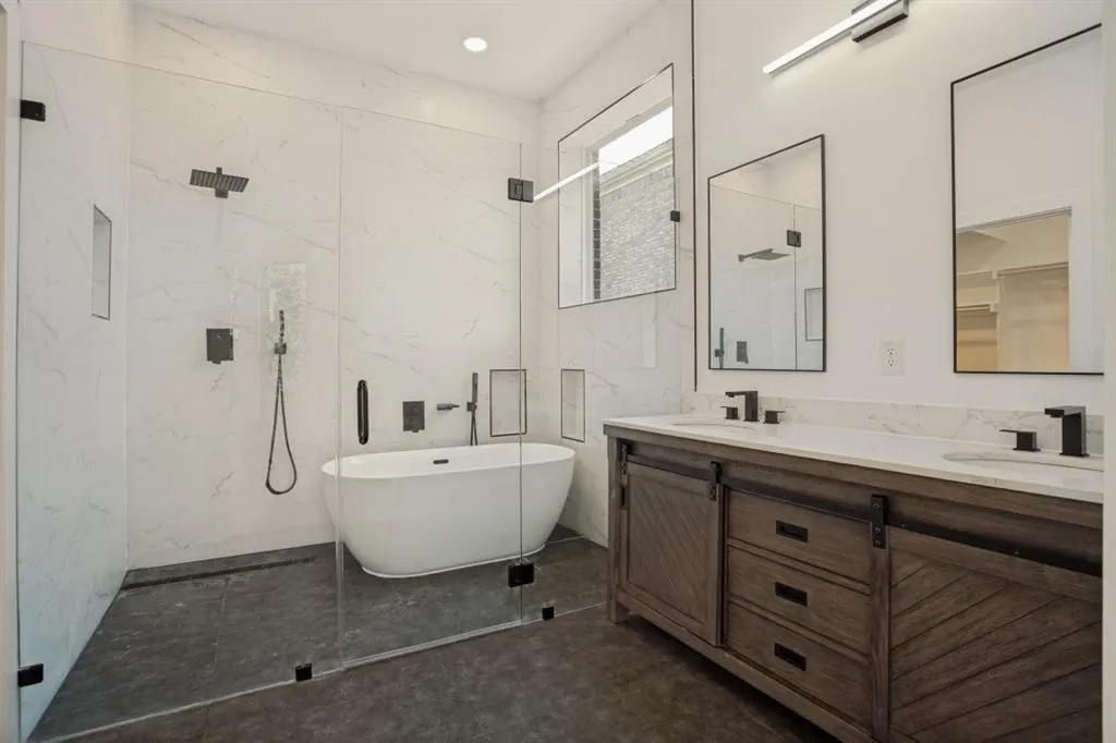 2845 Laurel Oak Drive