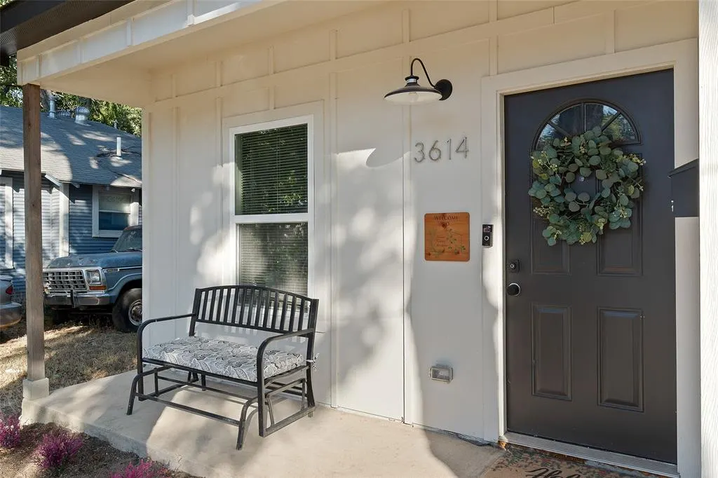 3614 Bertrand Avenue