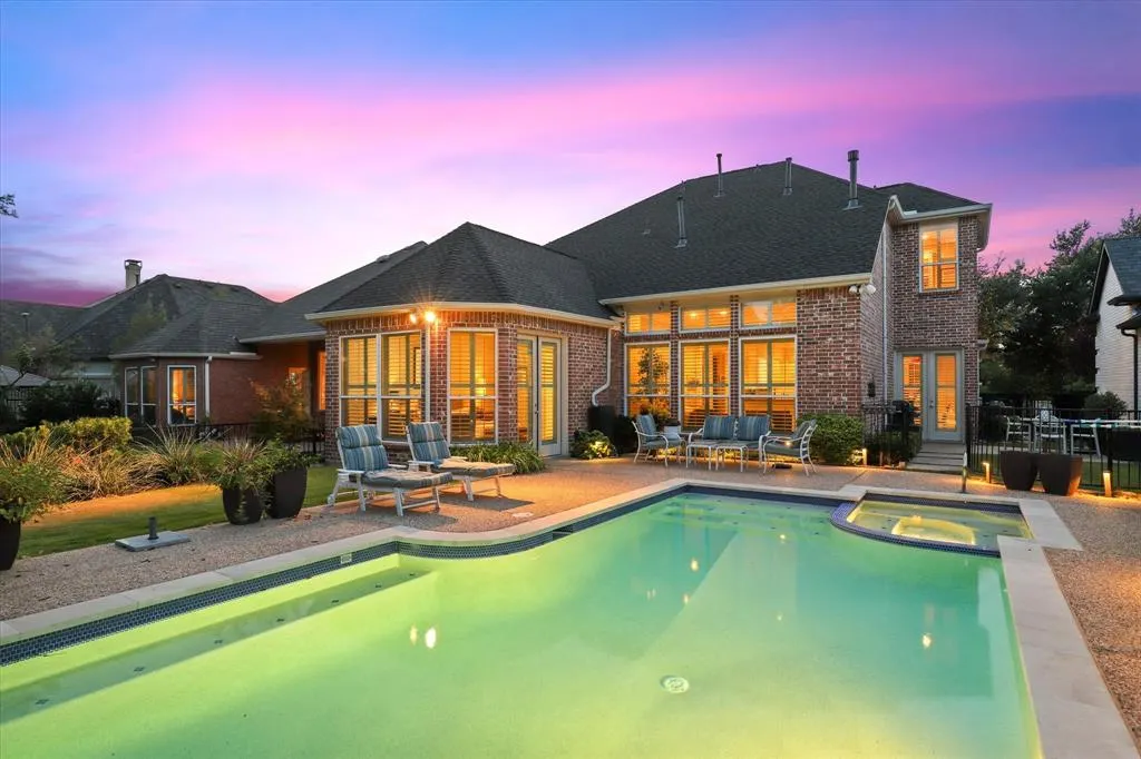 5600 Southern Hills Drive