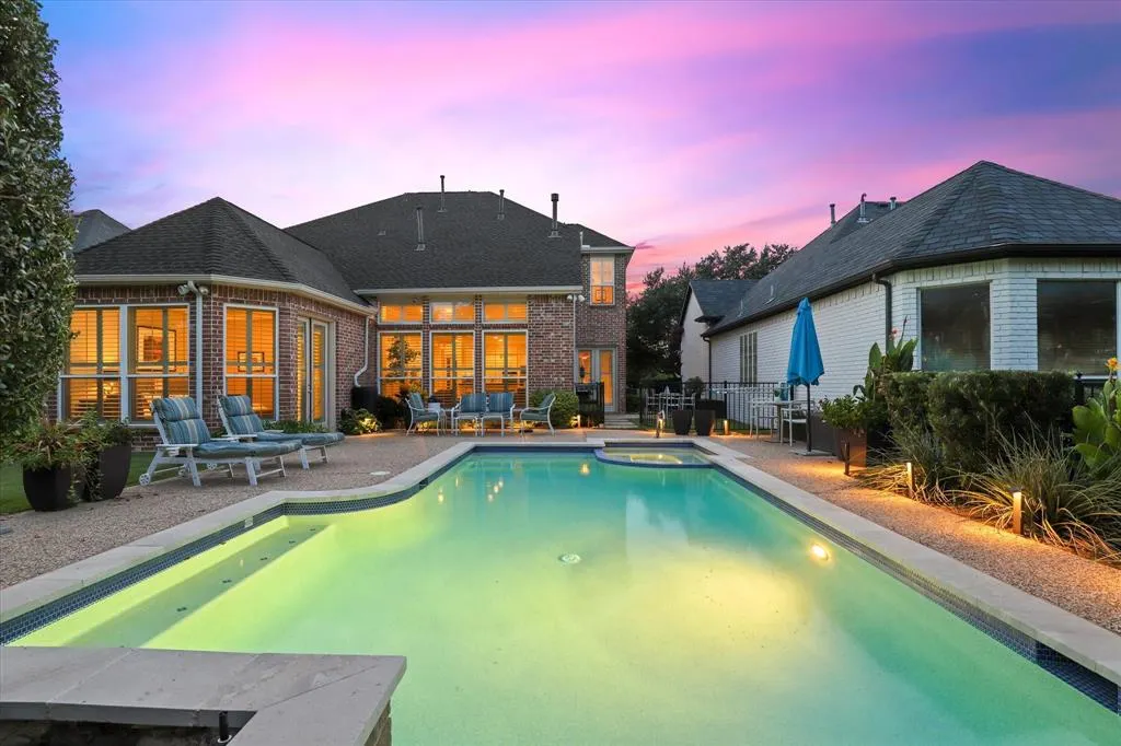 5600 Southern Hills Drive