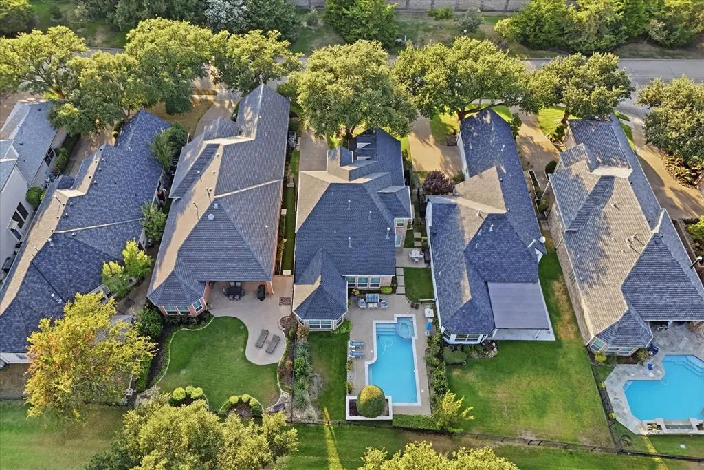 5600 Southern Hills Drive