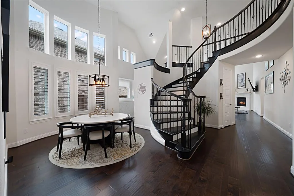 1204 Frisco Hills Boulevard