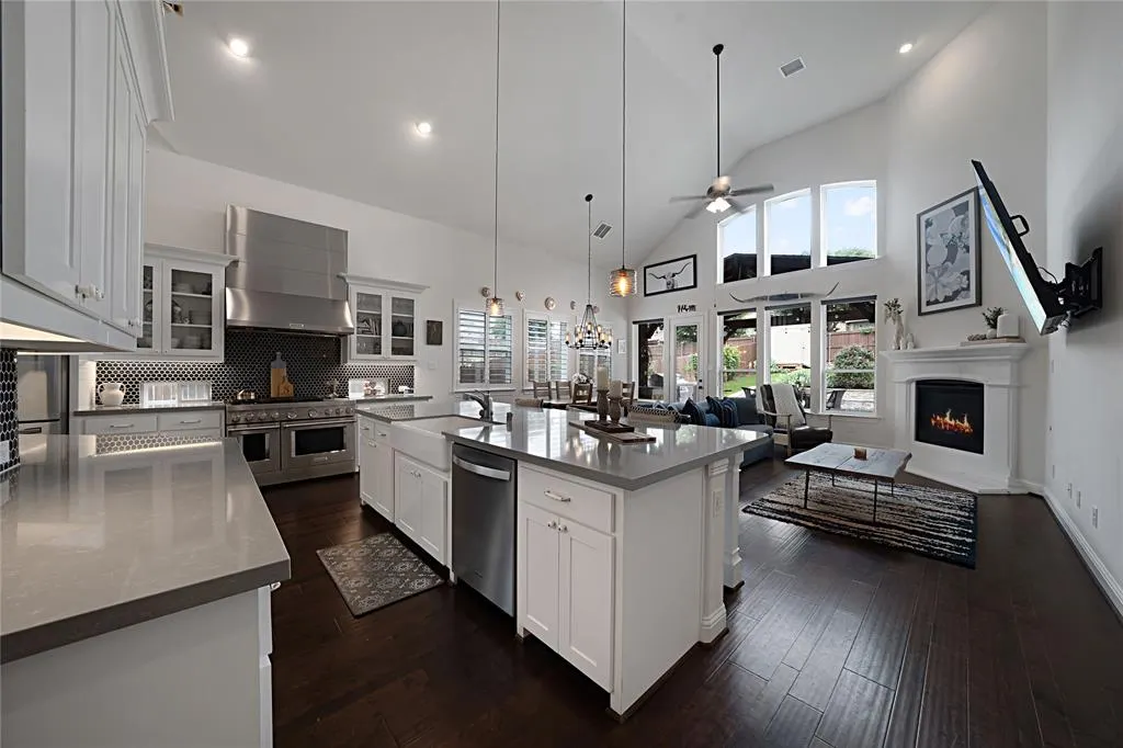 1204 Frisco Hills Boulevard