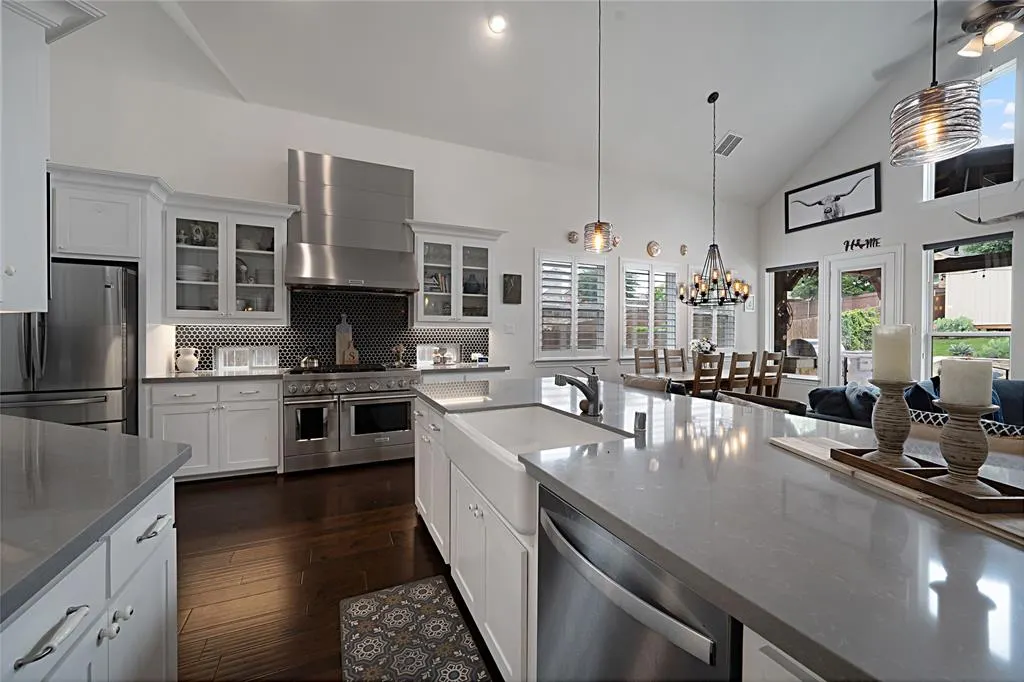 1204 Frisco Hills Boulevard