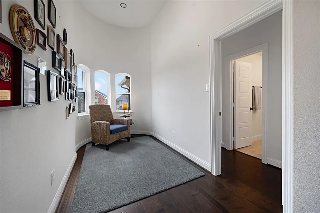 1204 Frisco Hills Boulevard