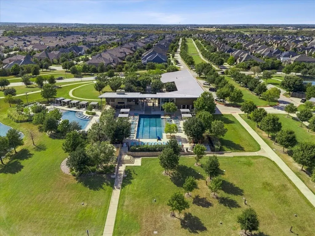 3900 Sweet Clover Drive