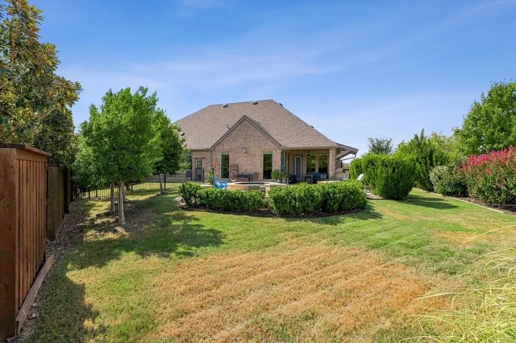 3900 Sweet Clover Drive