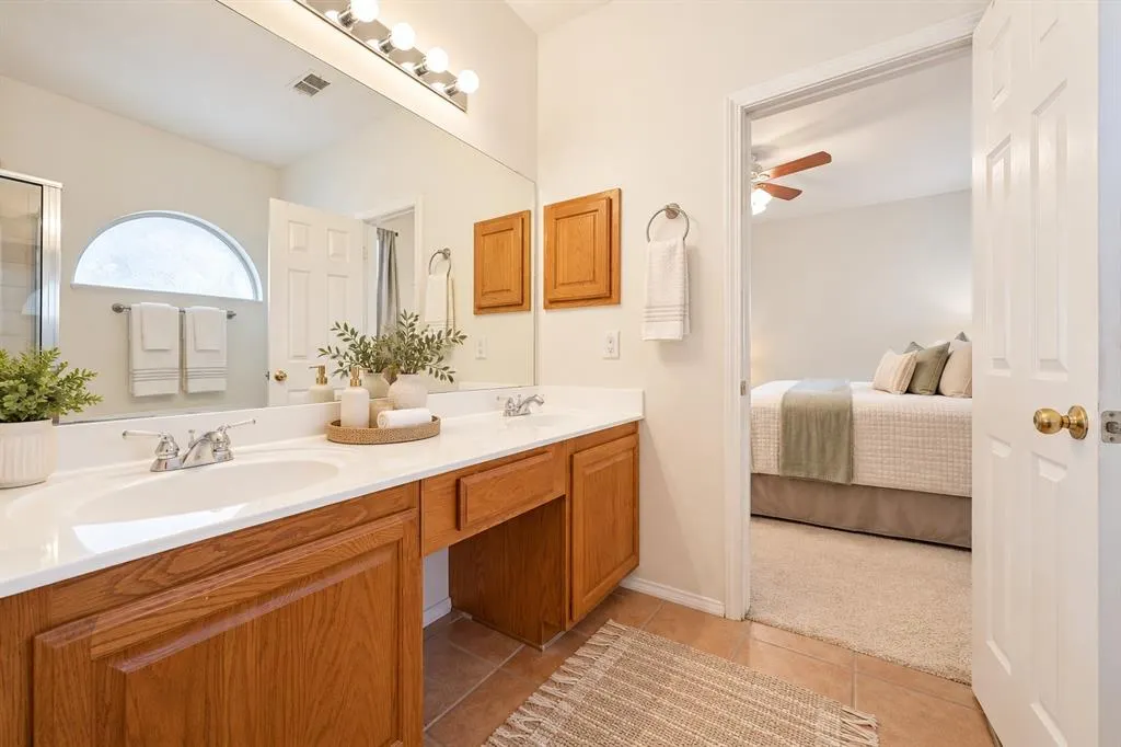3113 Paradise Valley Drive