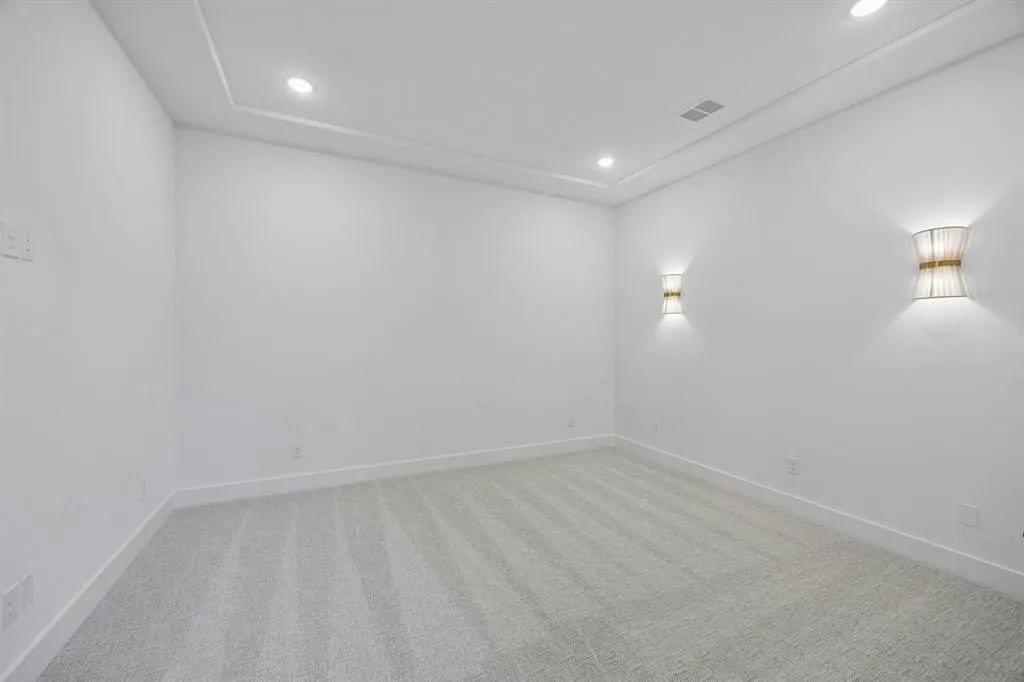 211 Nightfall Dr