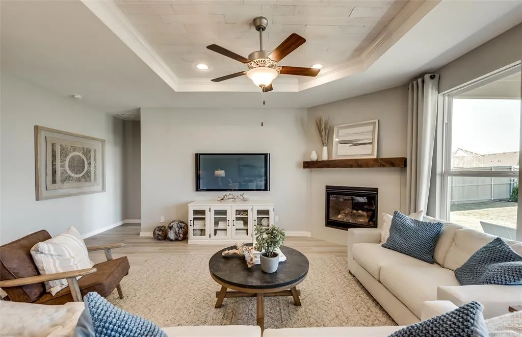 3120 Cliffside Drive