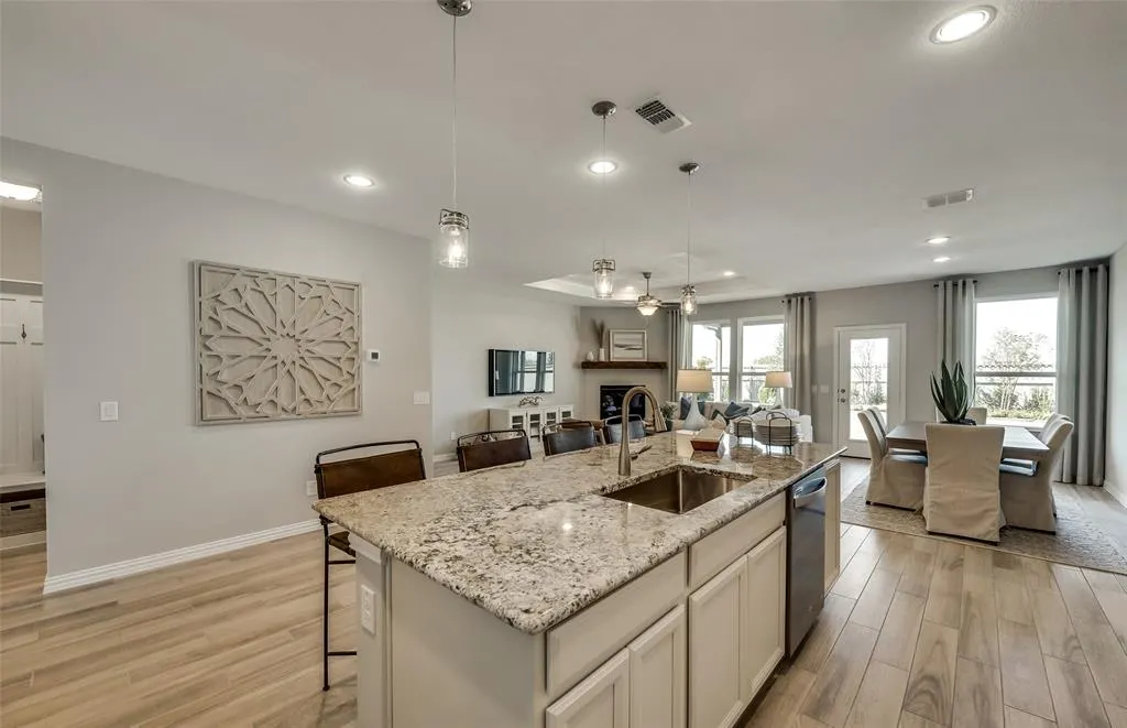 3120 Cliffside Drive